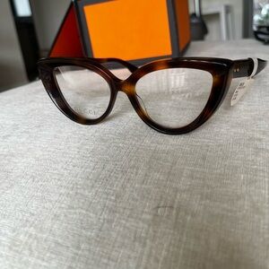 Gucci Tortoiseshell Cat-Eye Glasses